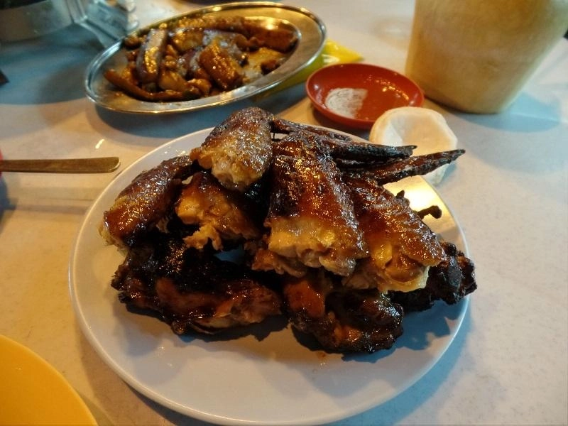 grilled chicken wings at jalan alor