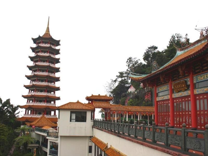 chin-swee-temple
