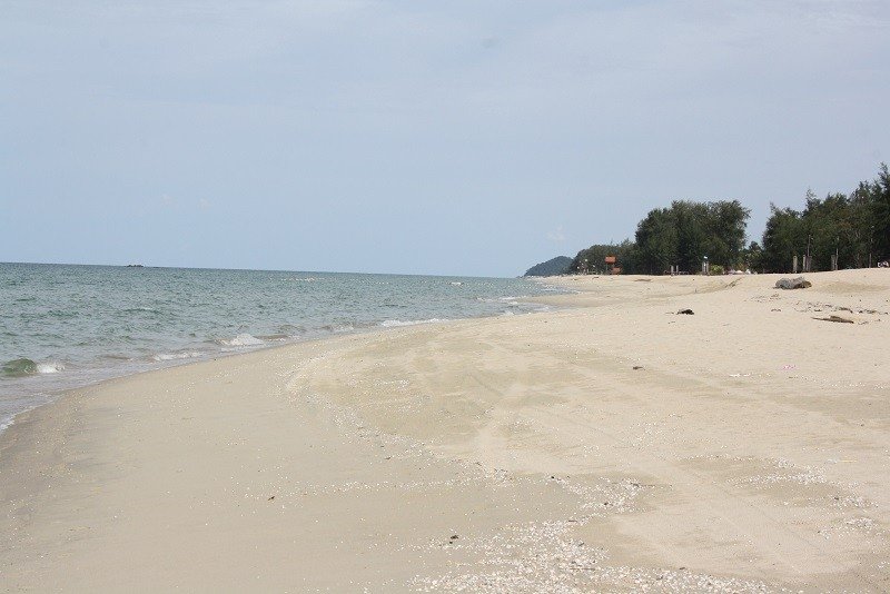 Pantai Batu Buruk djmedia:9