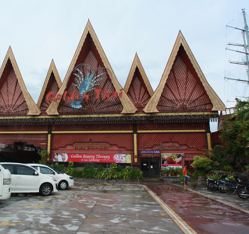 Golden Thai Batu Ferringhi