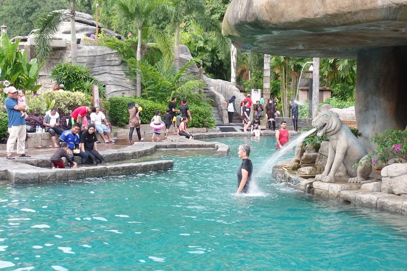 Hot spring at Lost World of Tumbun