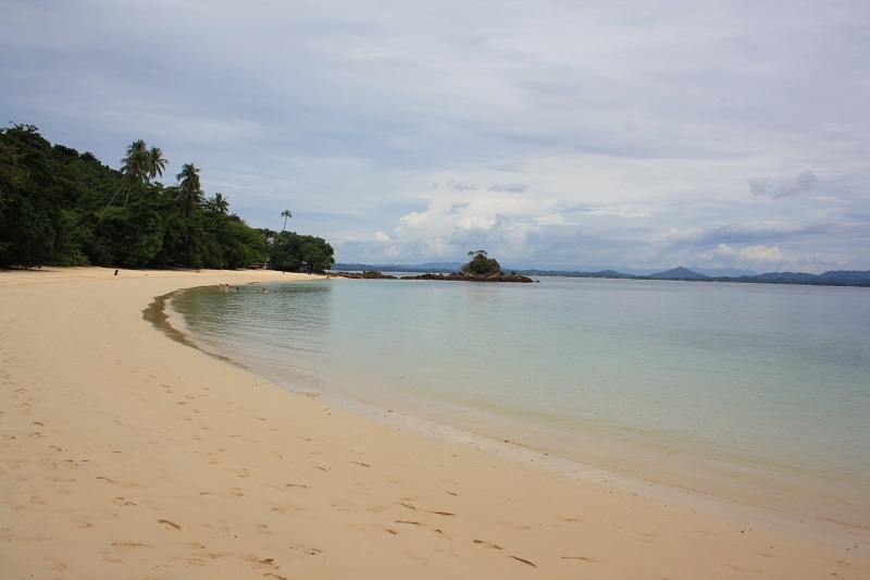 Pulau kapas beach