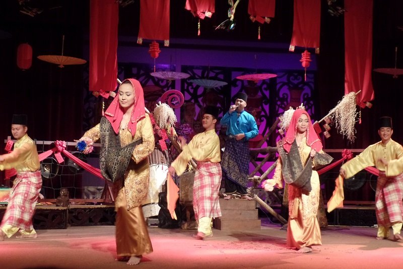 Cultural Show at Sarawak Cultural Village