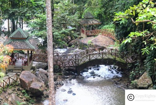 langkawi_durian_perangin_waterfall.jpg