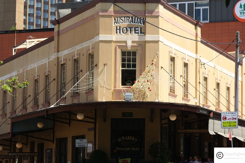 Popular Australian Hotel in Rocks Area