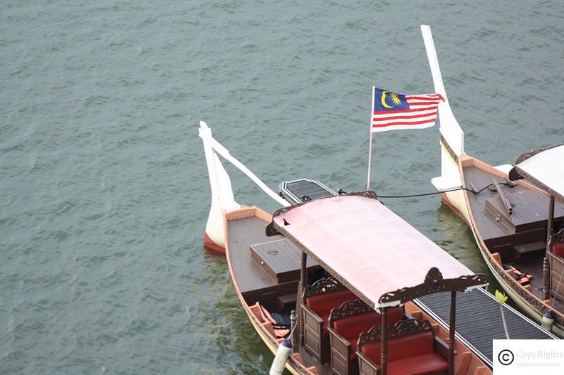 Personalized Boat Tours in Lake Putrajaya