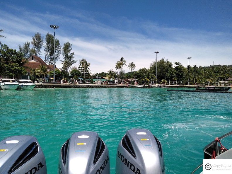 Beautiful view of Phi Phi Don Island during the day tour