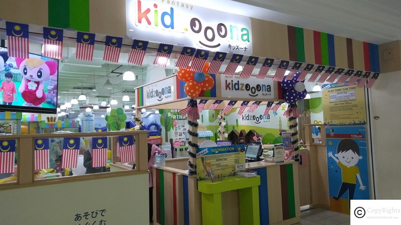 Kids play zone on first floor at Makota Parade