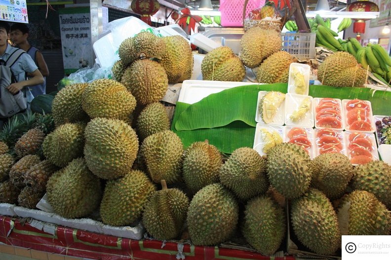 Buy local fruit at Banzaan Fresh Food Market near Bangla Road